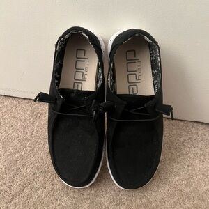 Heydudes New!! Black womens size 6